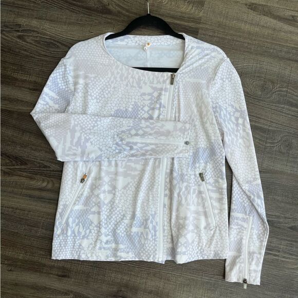 Lucy Asymmetrical Activewear Jacket - Size M - Picture 12 of 12